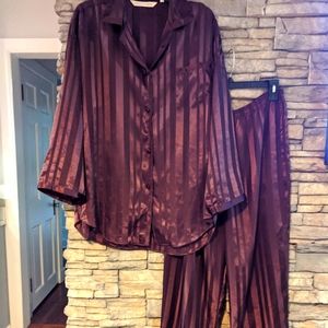 Victoria's Secret Satin pajama set